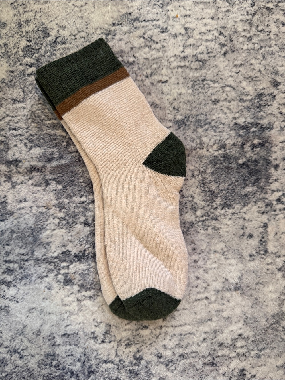 1 pair of men's autumn and winter plush and thick mid length warm wool socks